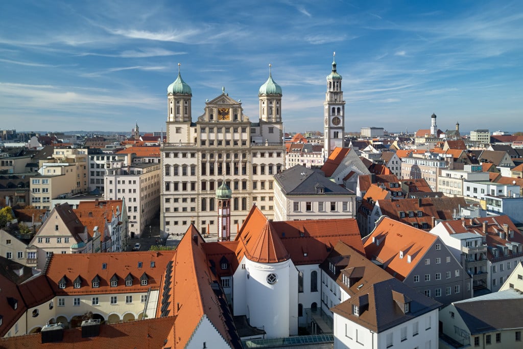 Augsburg: Blick auf Rathaus und Perlachturm Augsburg: Blick auf Rathaus und Perlachturm